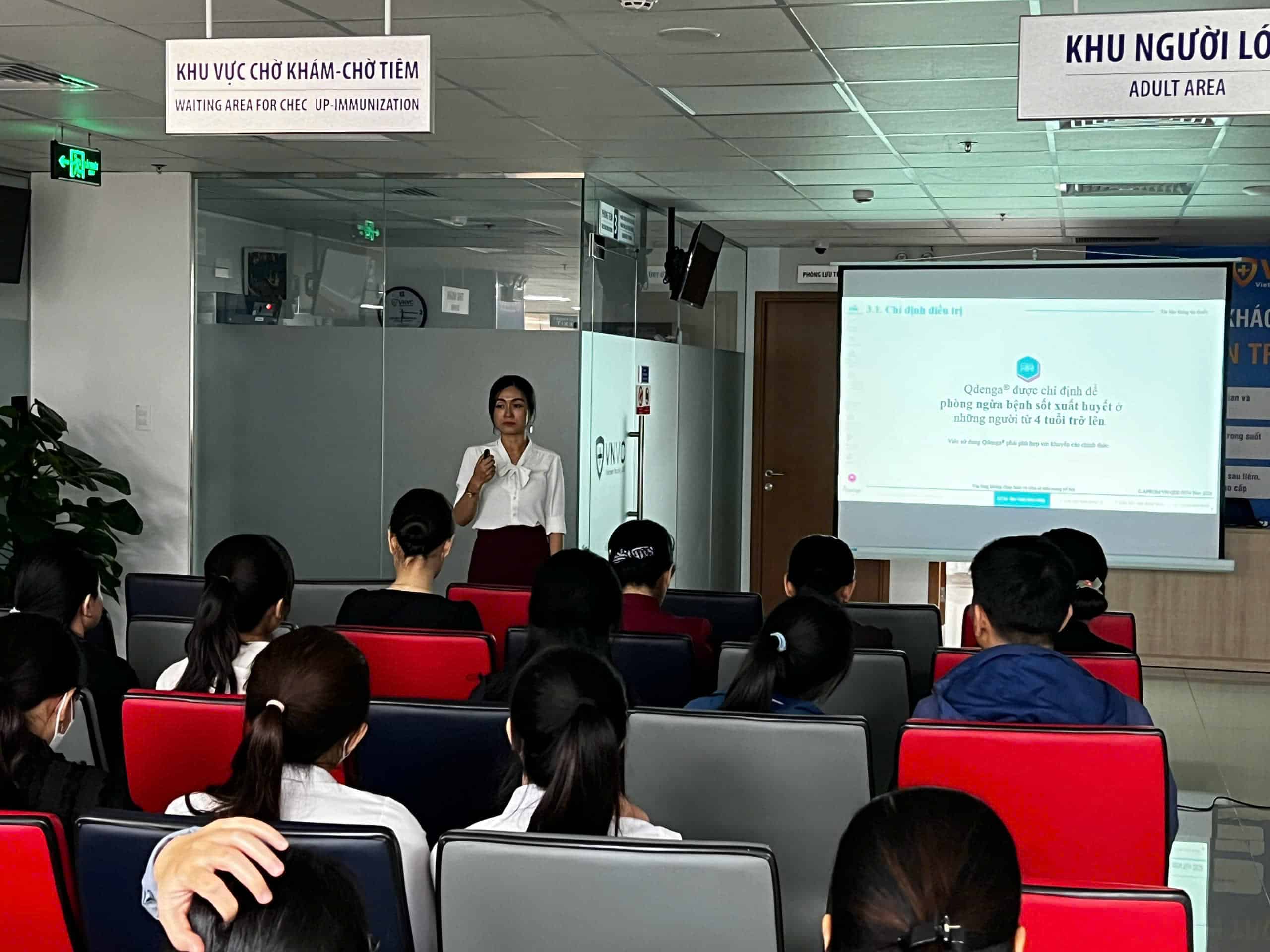 Cho thuê máy chiếu HTP