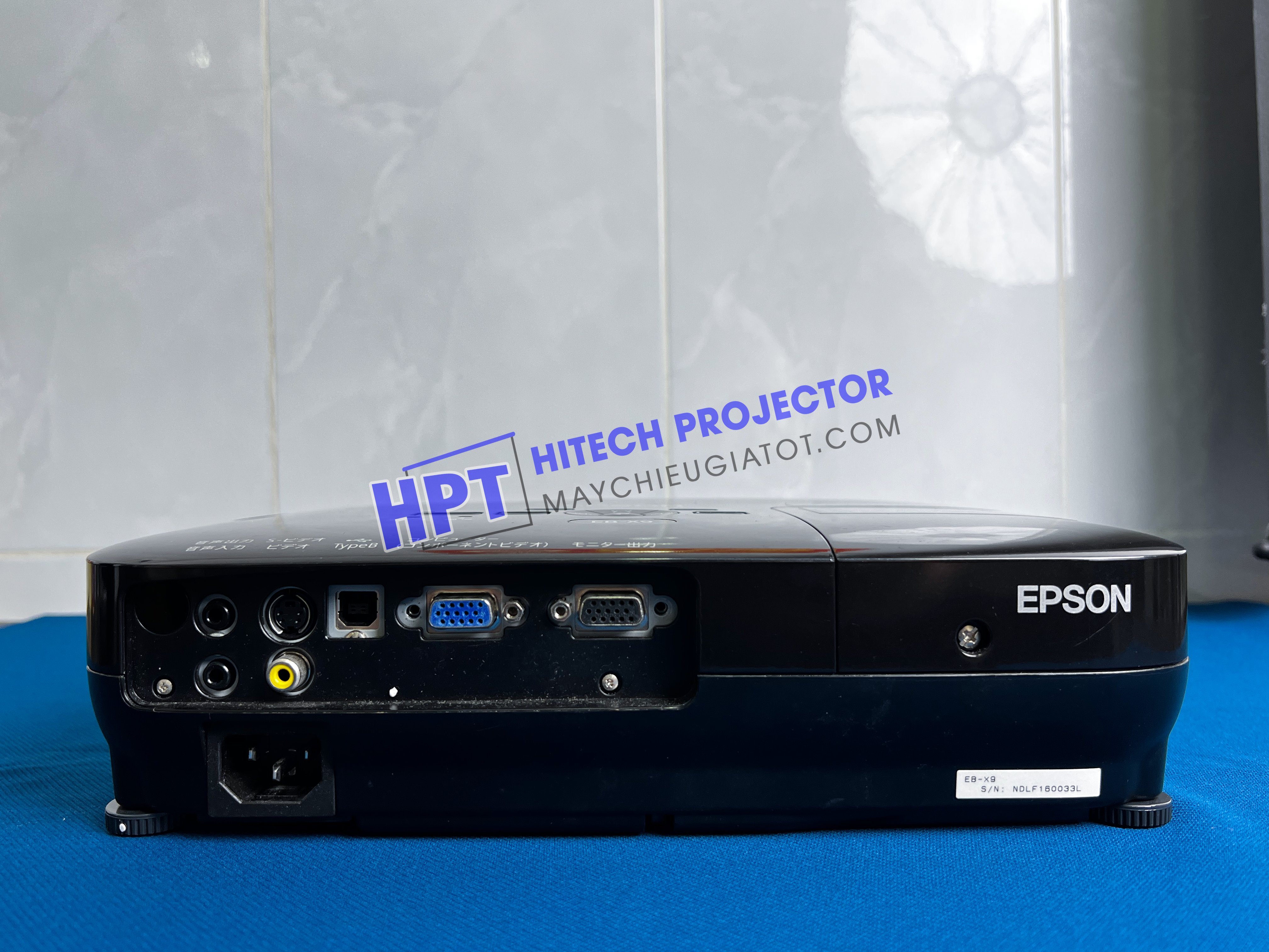 EPSON EB-X9