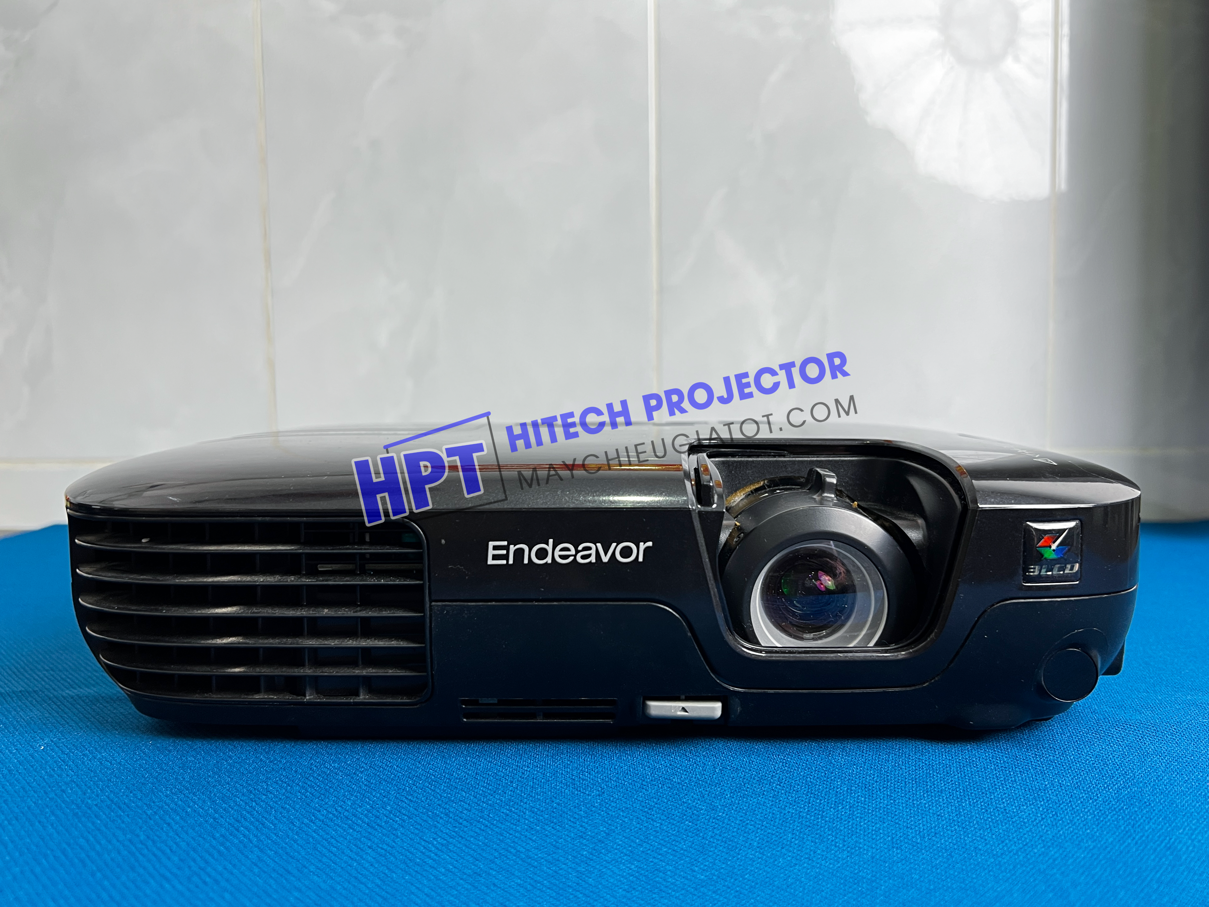 EPSON EB-X9